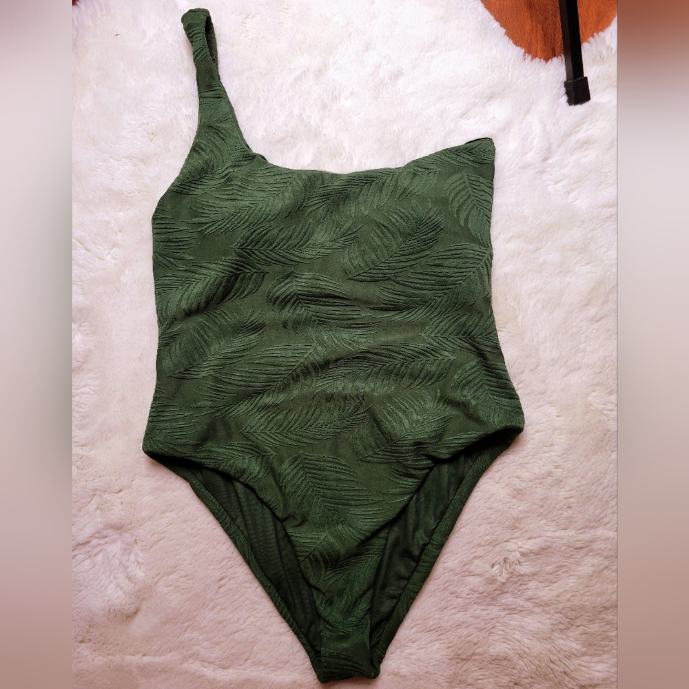 Kenny Flowers Costa Rica Palm Jacquard One Shoulder 1 Piece Swimsuit Green Small
